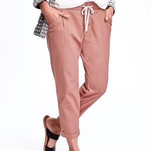 Old Navy twill loose fitting capri pant